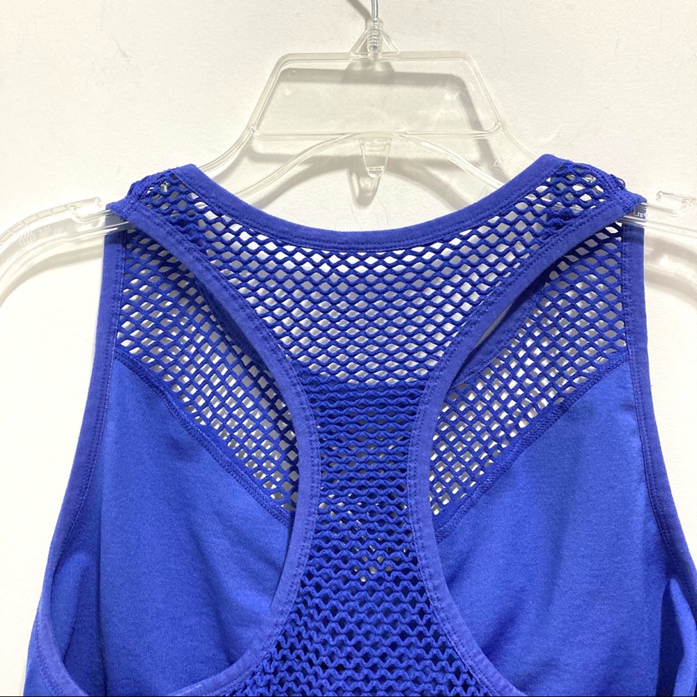 Beachbody Women’s Blue Mesh Netted Sport Fish Net Tank Top - Picture 7 of 9